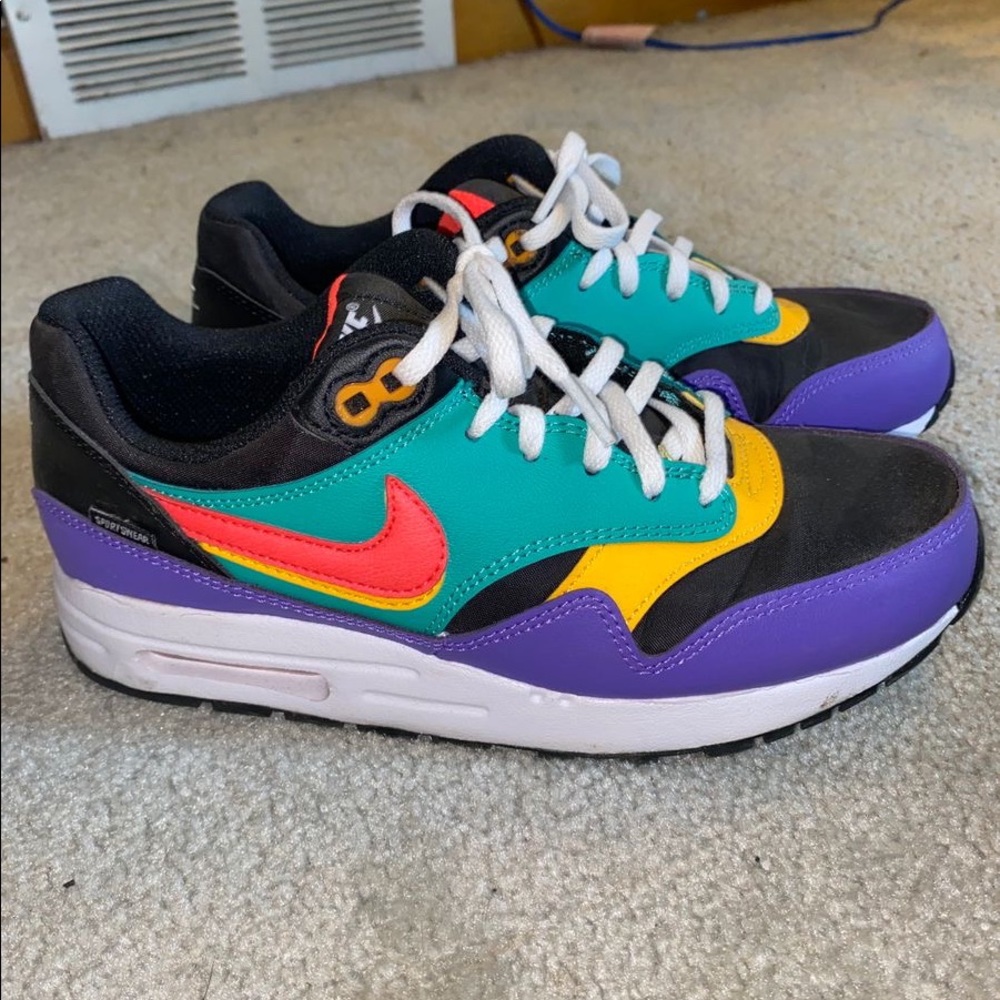 Nike Air Max 1s Windbreaker
